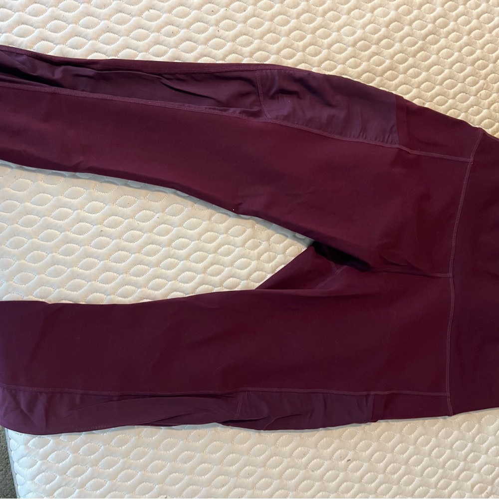 Fabletics Merlot PowerHold cropped leggings with pockets size XL